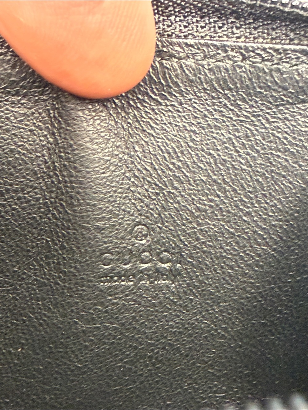 Gucci Black Leather Zip Around Coin Case Wallet - Picture 6 of 11